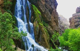 آب سفید؛ عروس آبشارهای ایران در الیگودرز+تصویر