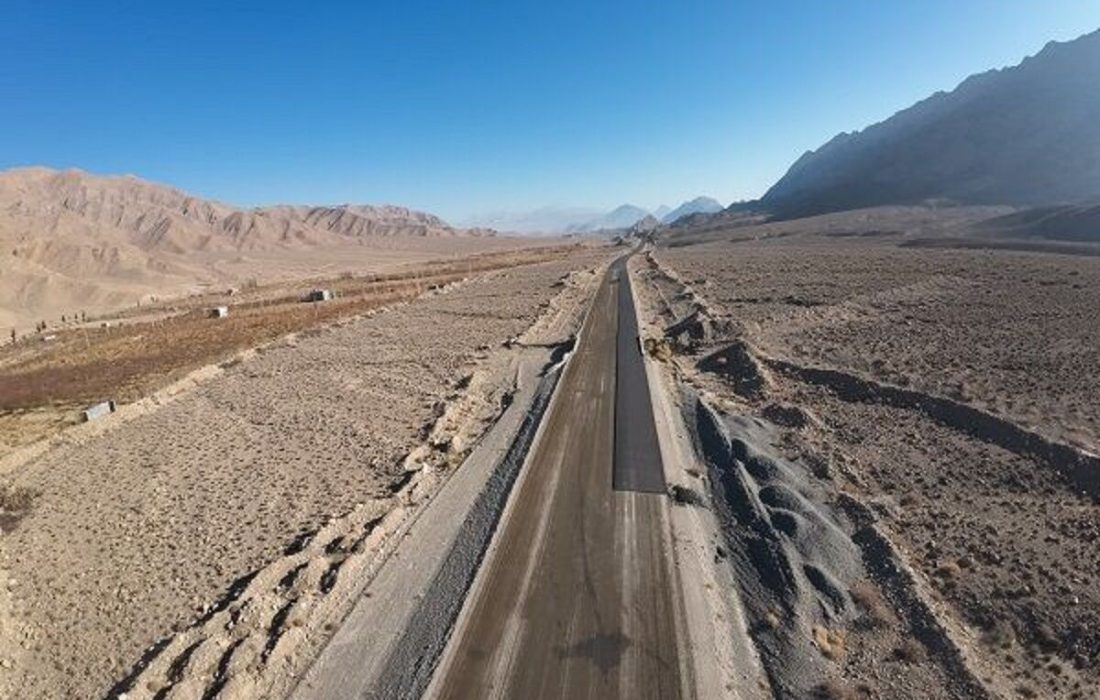 بیش از  ۹۰۰ کیلومتر از راههای الیگودرز فرعی و روستایی است