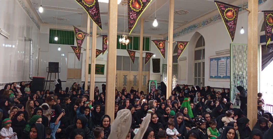 مراسم شیرخوارگان حسینی در الیگودرز برگزار شد +تصویر